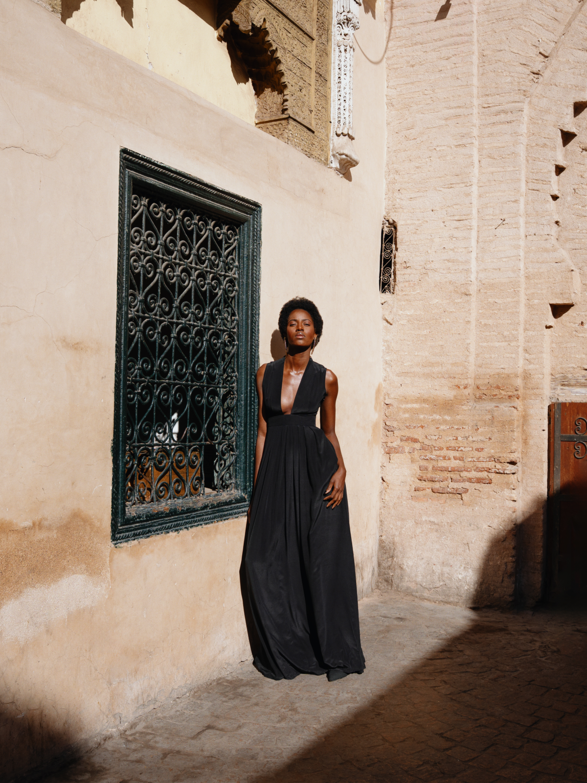 boutique black dress ECB Exclusive: Little Black Ribbed Cutout Slit Long Sleeve Dress, Black XL main image 0