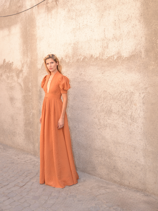 Alexia’s Dress Textured Silk Peach