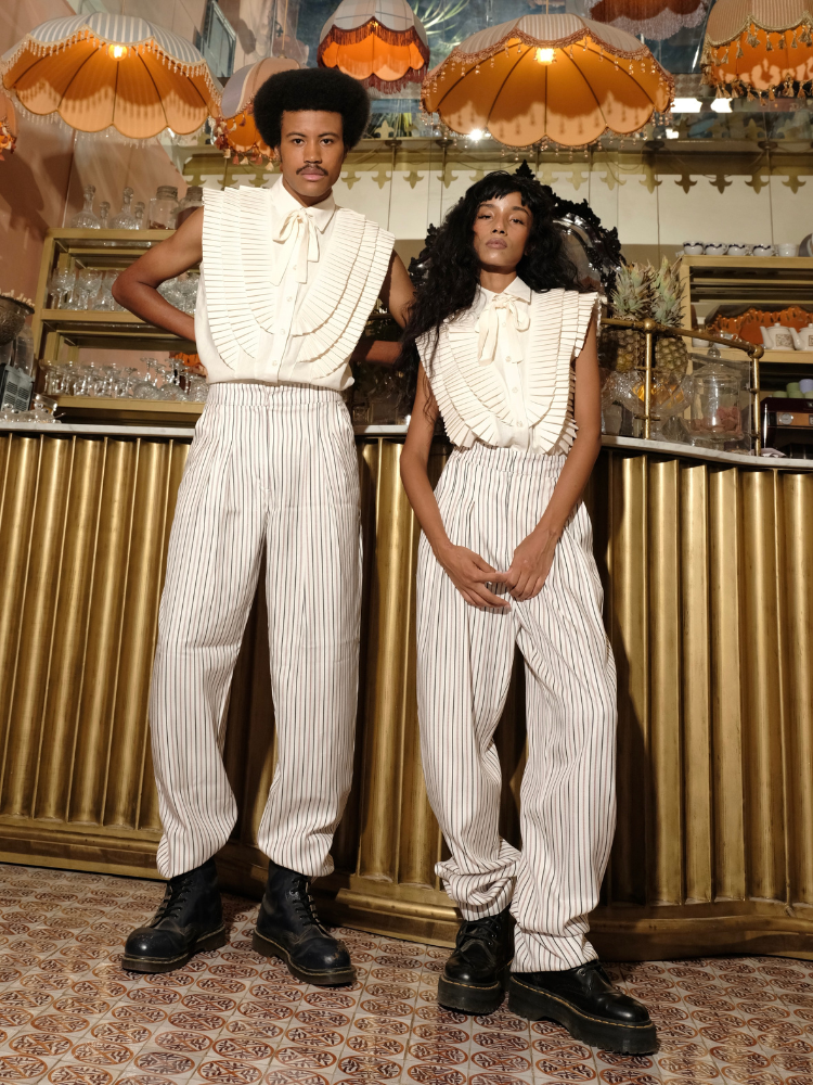 Karima’s Sleeveless Linen Shirt