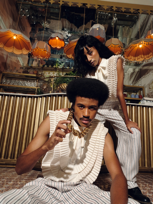 Karima’s Sleeveless Linen Shirt