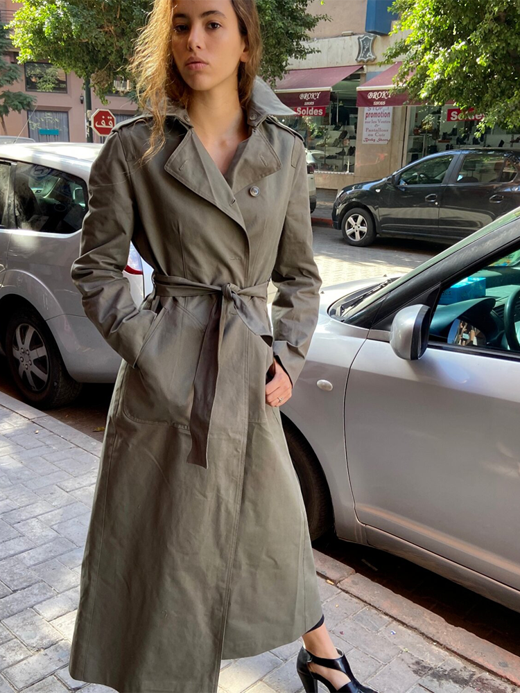 Green trench coat outfit hot sale