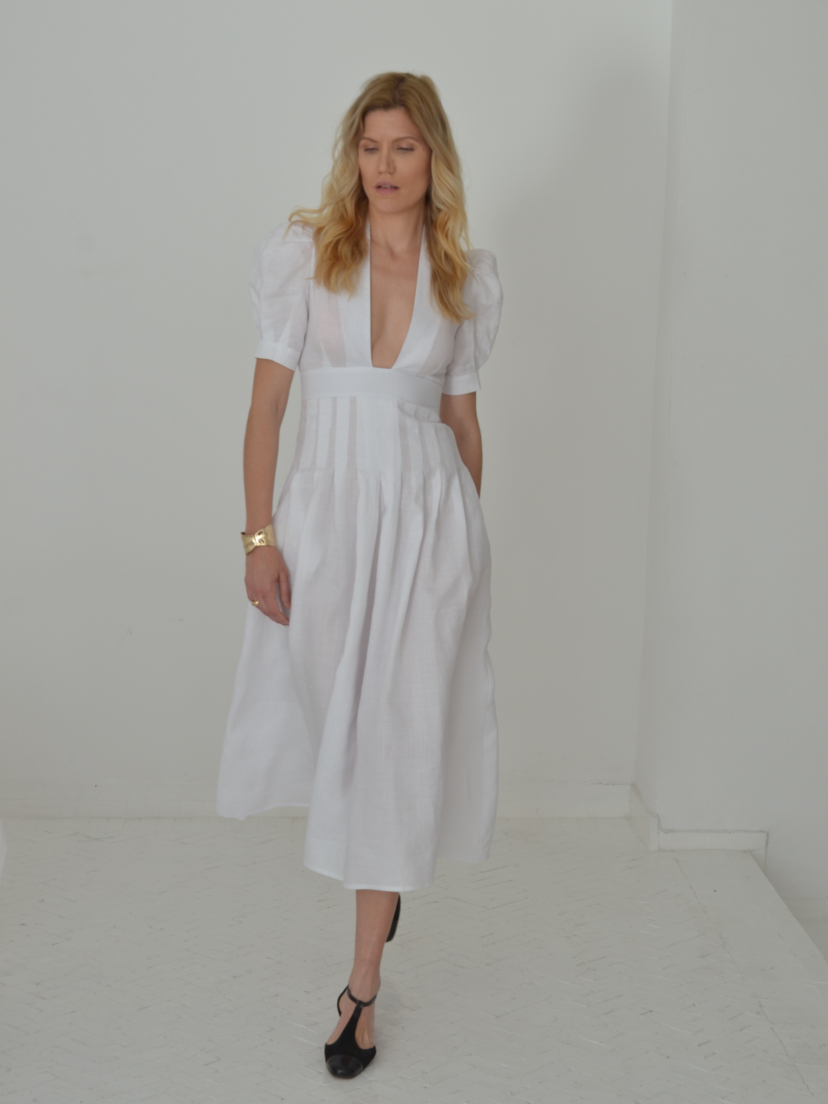 Alexia Jour White Dress