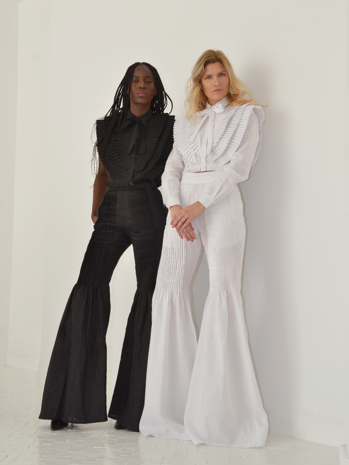 Karima White Sleeves Cropped Shirt