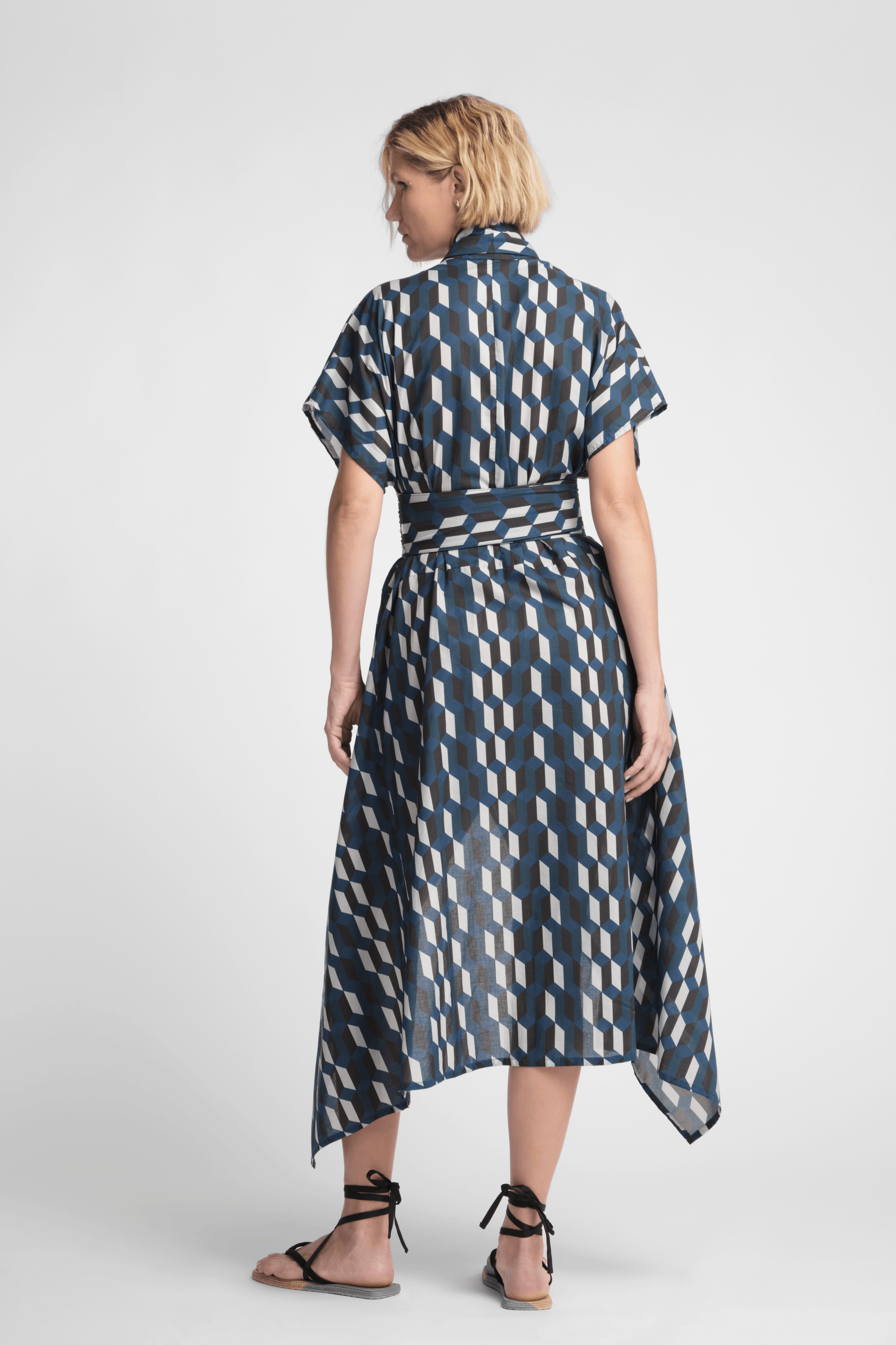 Nadia  Amizmiz Kimono-thumbmail-4